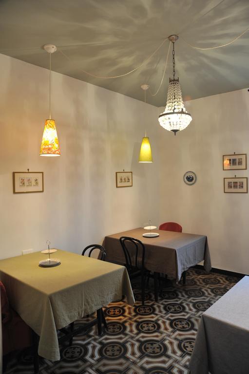 Erasmo Rooms & Breakfast 피날레리구레 외부 사진