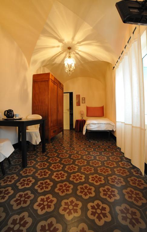Erasmo Rooms & Breakfast 피날레리구레 외부 사진